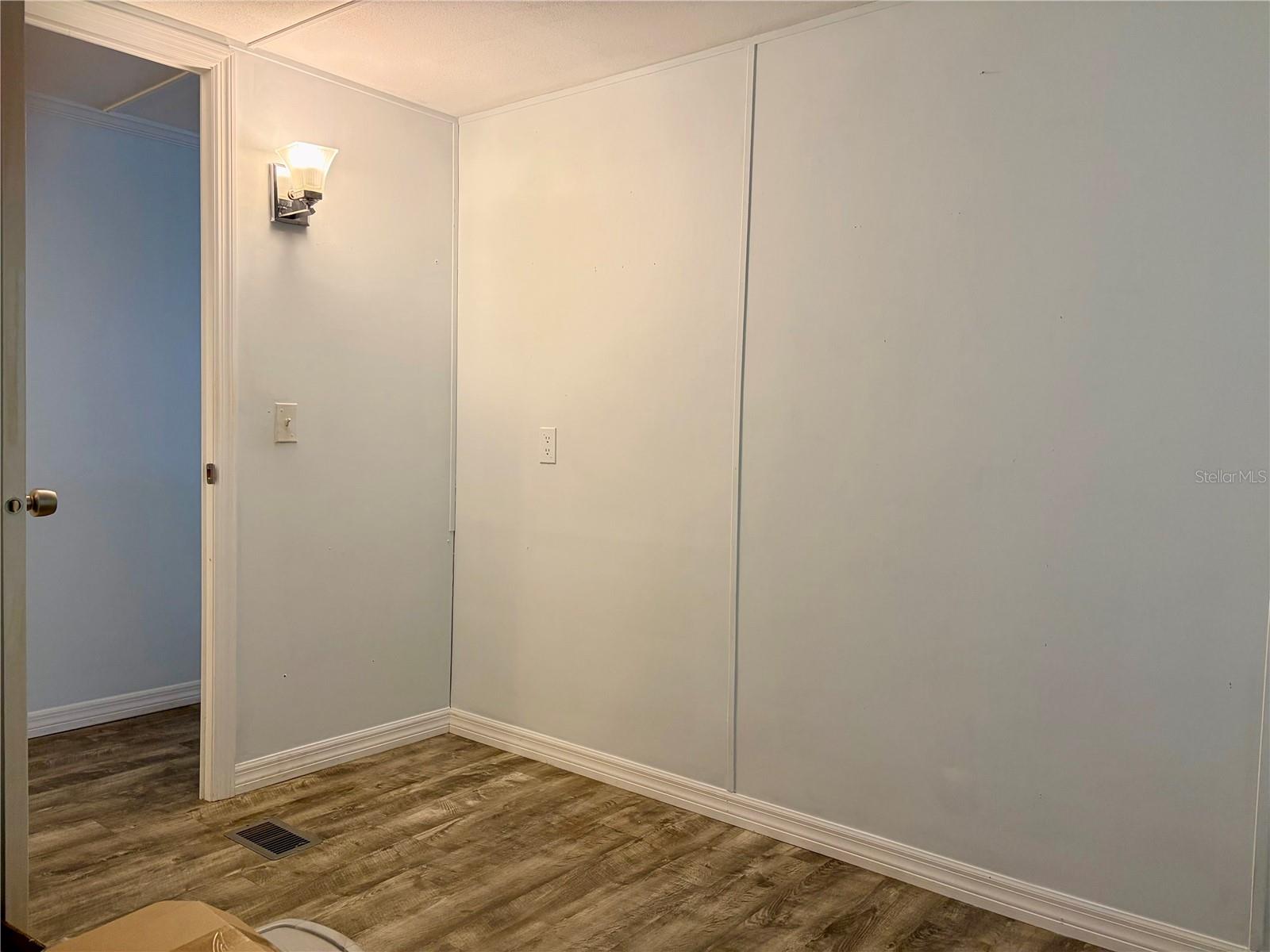 Image 12 of 14 For 3325 Eileen Drive