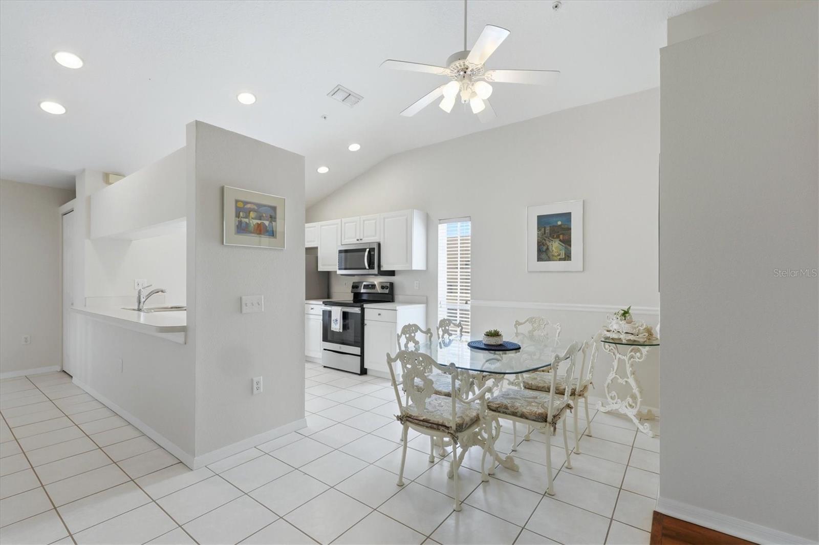 Image 10 of 45 For 4205 Castlebridge Lane 1120