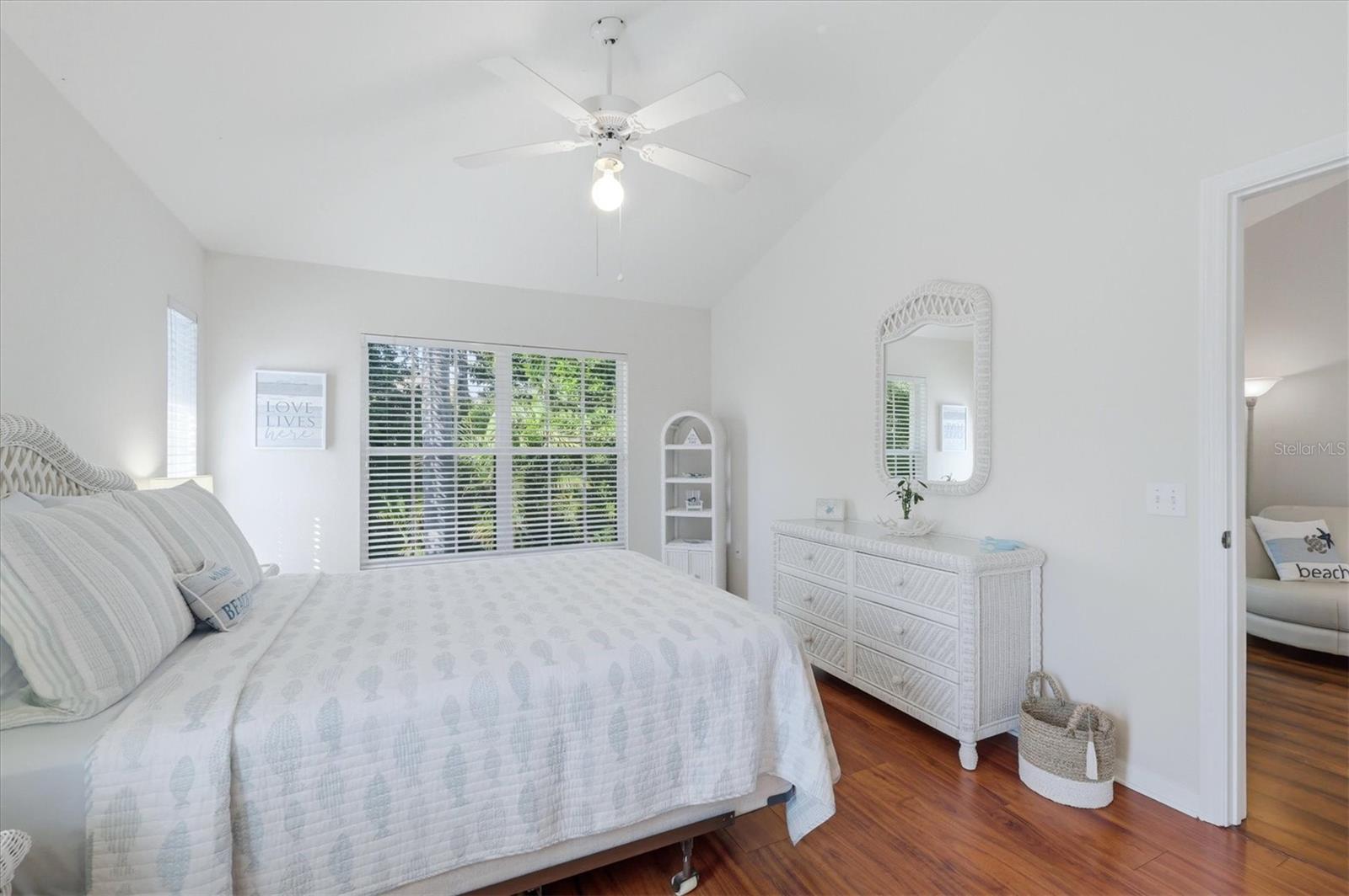 Image 15 of 45 For 4205 Castlebridge Lane 1120