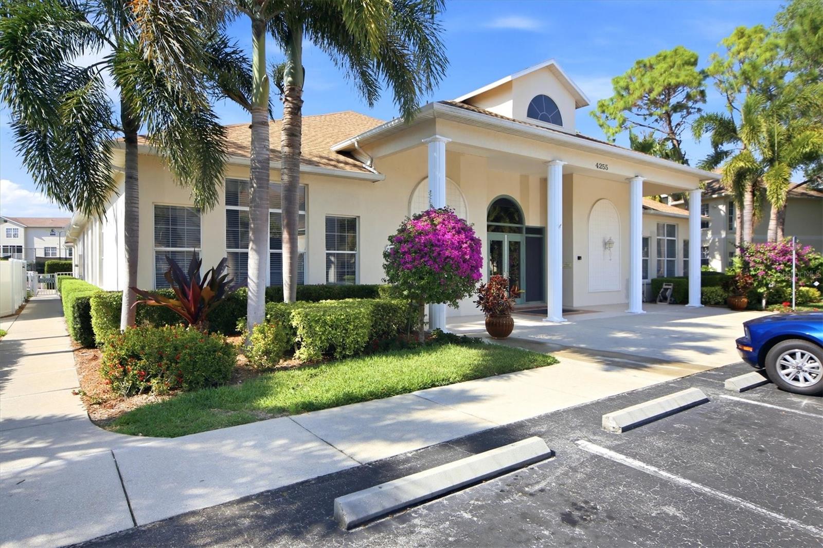 Image 31 of 45 For 4205 Castlebridge Lane 1120