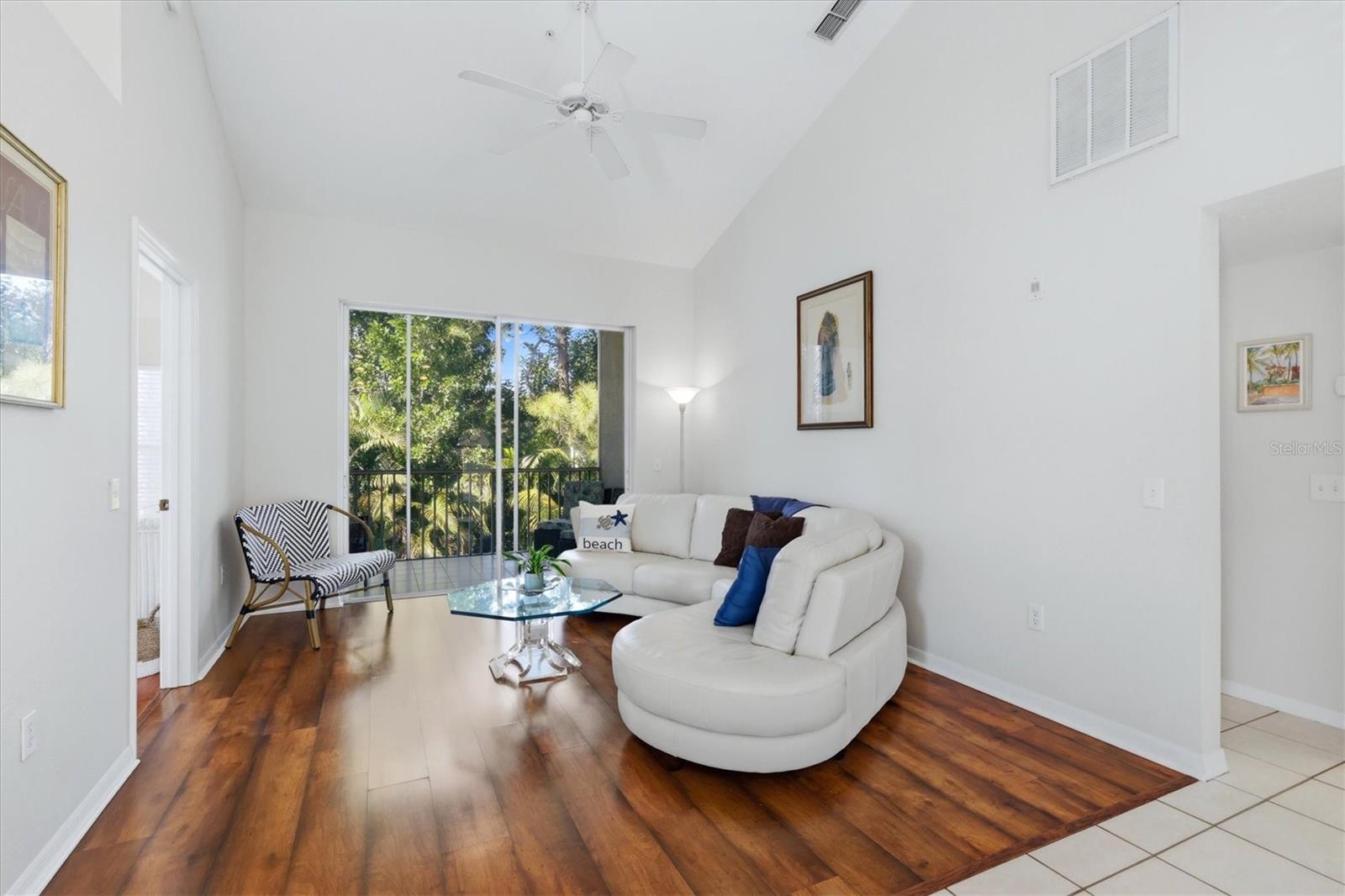 Image 6 of 45 For 4205 Castlebridge Lane 1120