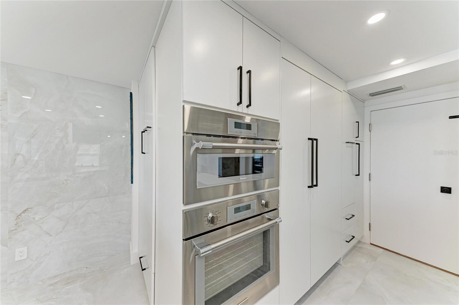 Image 26 of 74 For 603 Longboat Club Road 204n