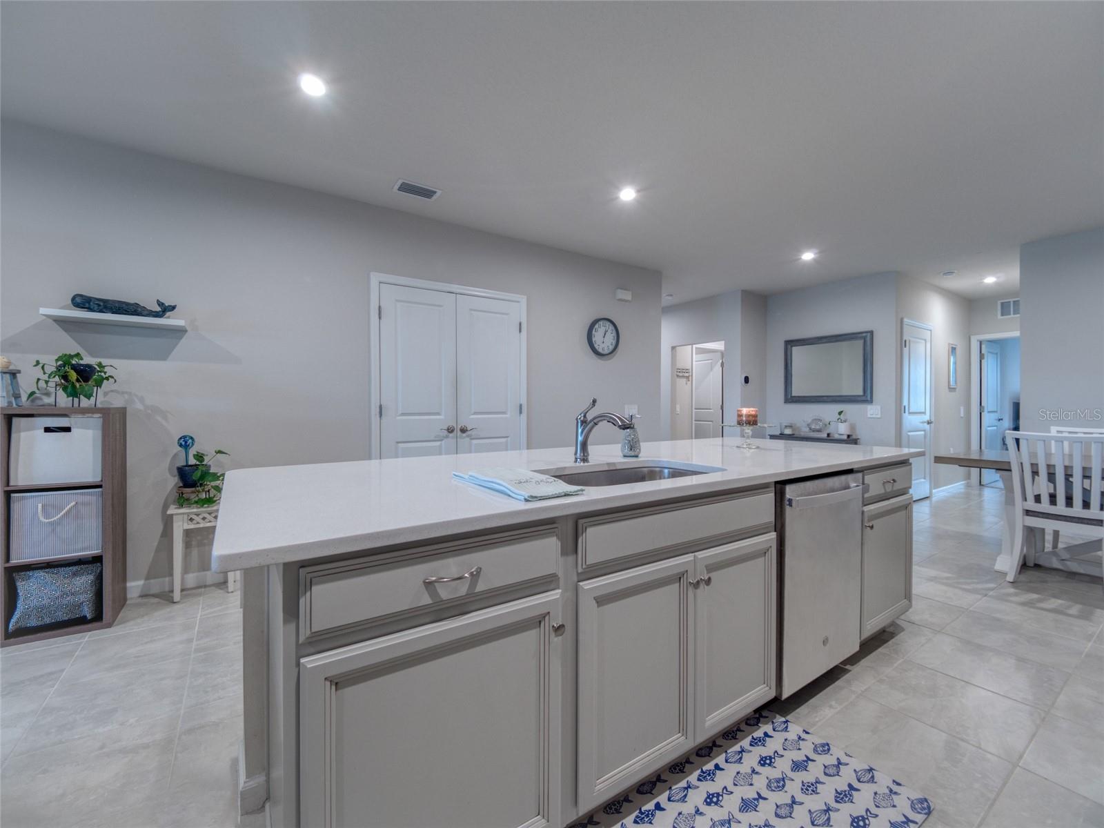 Image 17 of 41 For 16308 Lady Palm Drive