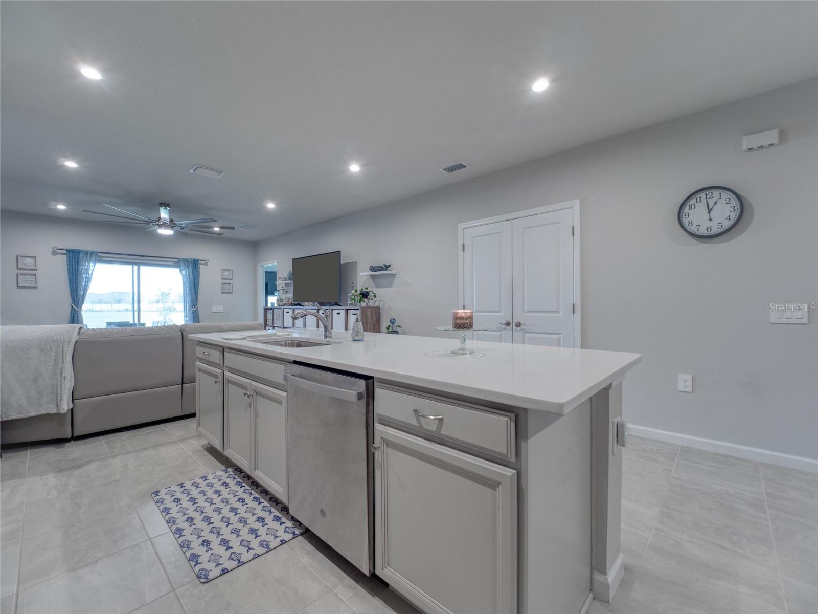 Image 18 of 41 For 16308 Lady Palm Drive