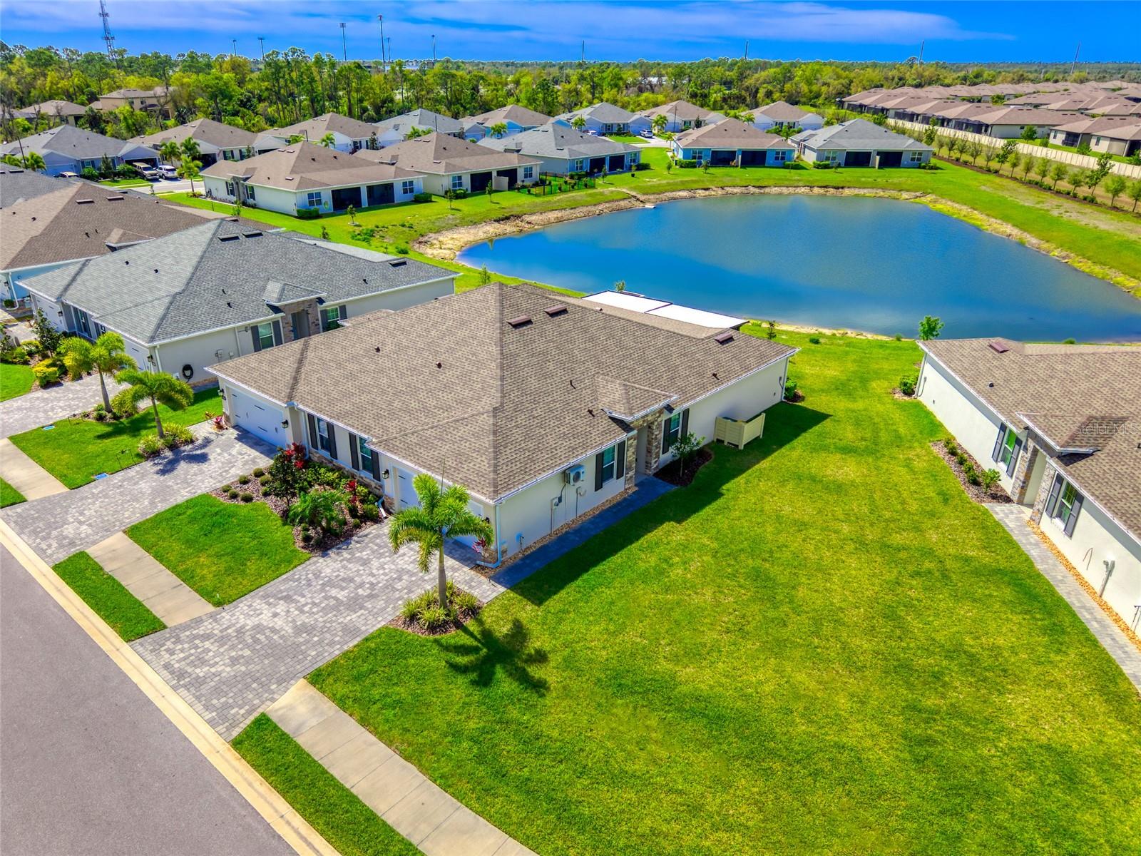 Image 6 of 41 For 16308 Lady Palm Drive