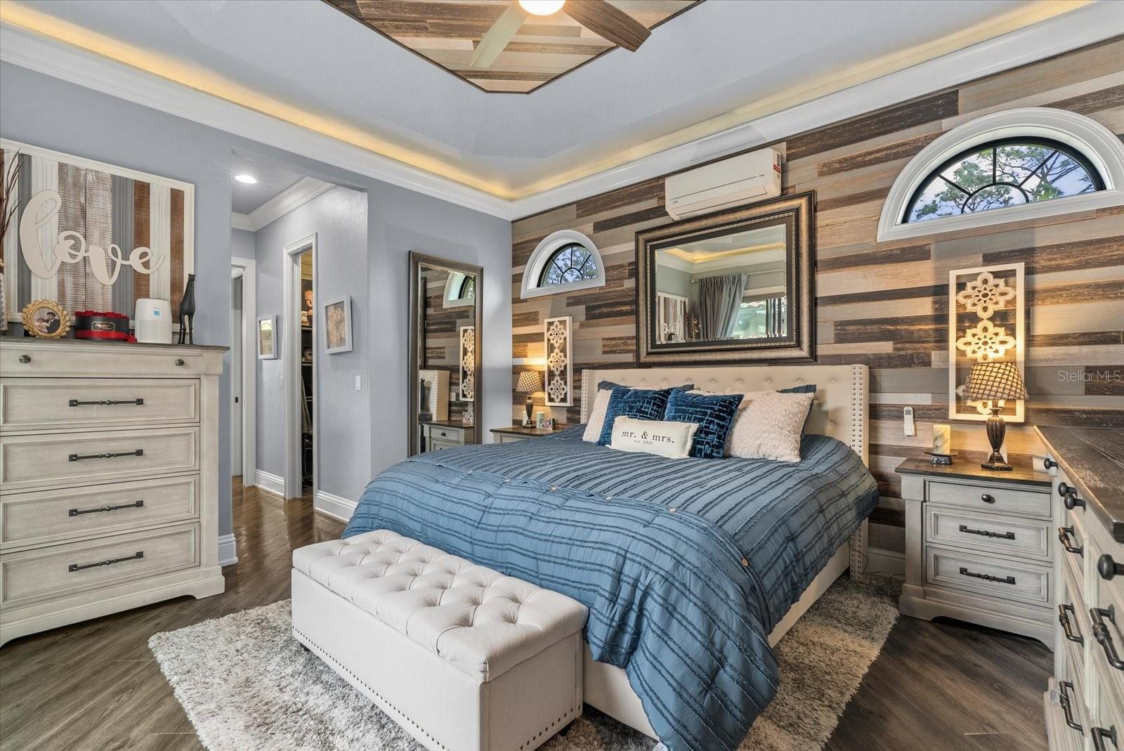 Image 16 of 49 For 3604 Tropicaire Boulevard