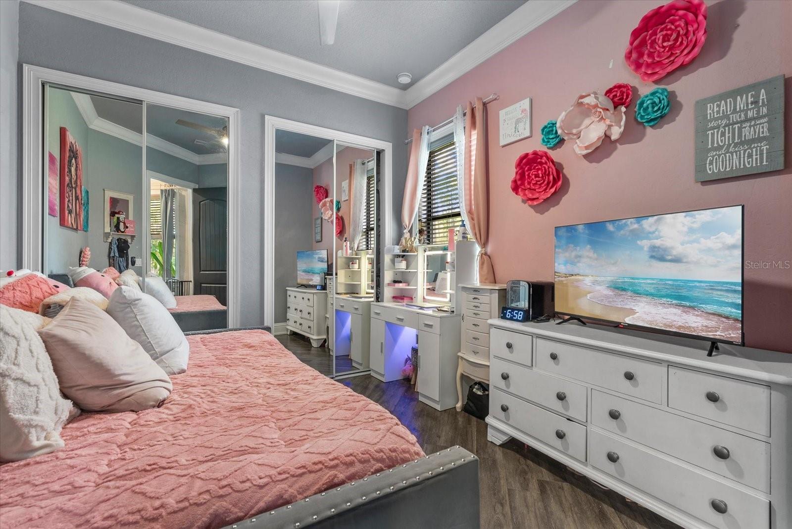 Image 19 of 49 For 3604 Tropicaire Boulevard