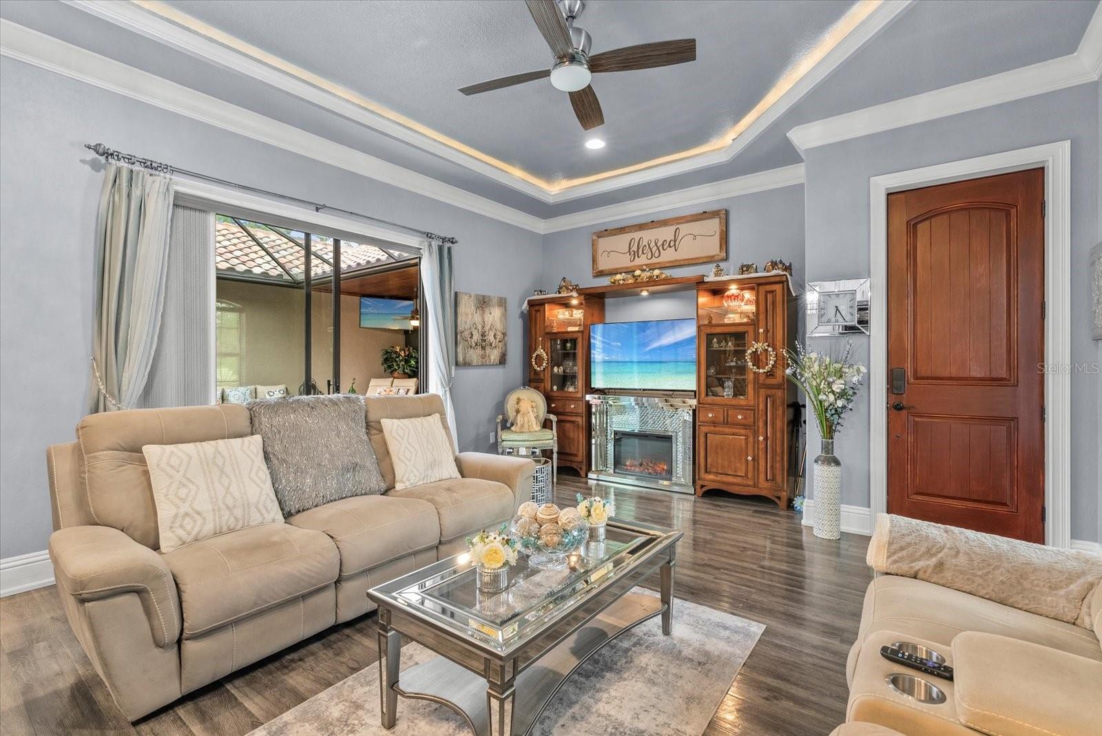 Image 31 of 49 For 3604 Tropicaire Boulevard