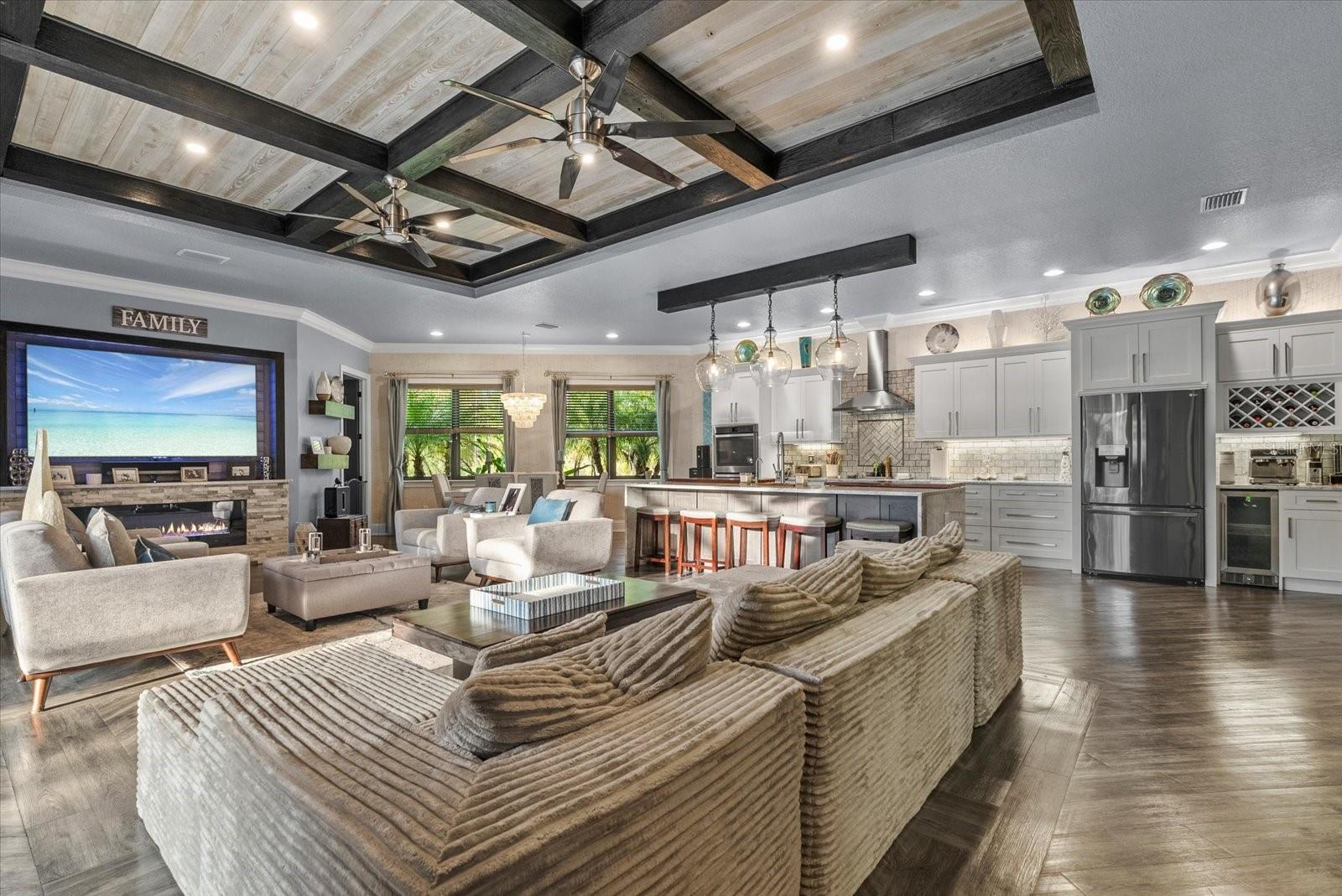 Image 4 of 49 For 3604 Tropicaire Boulevard