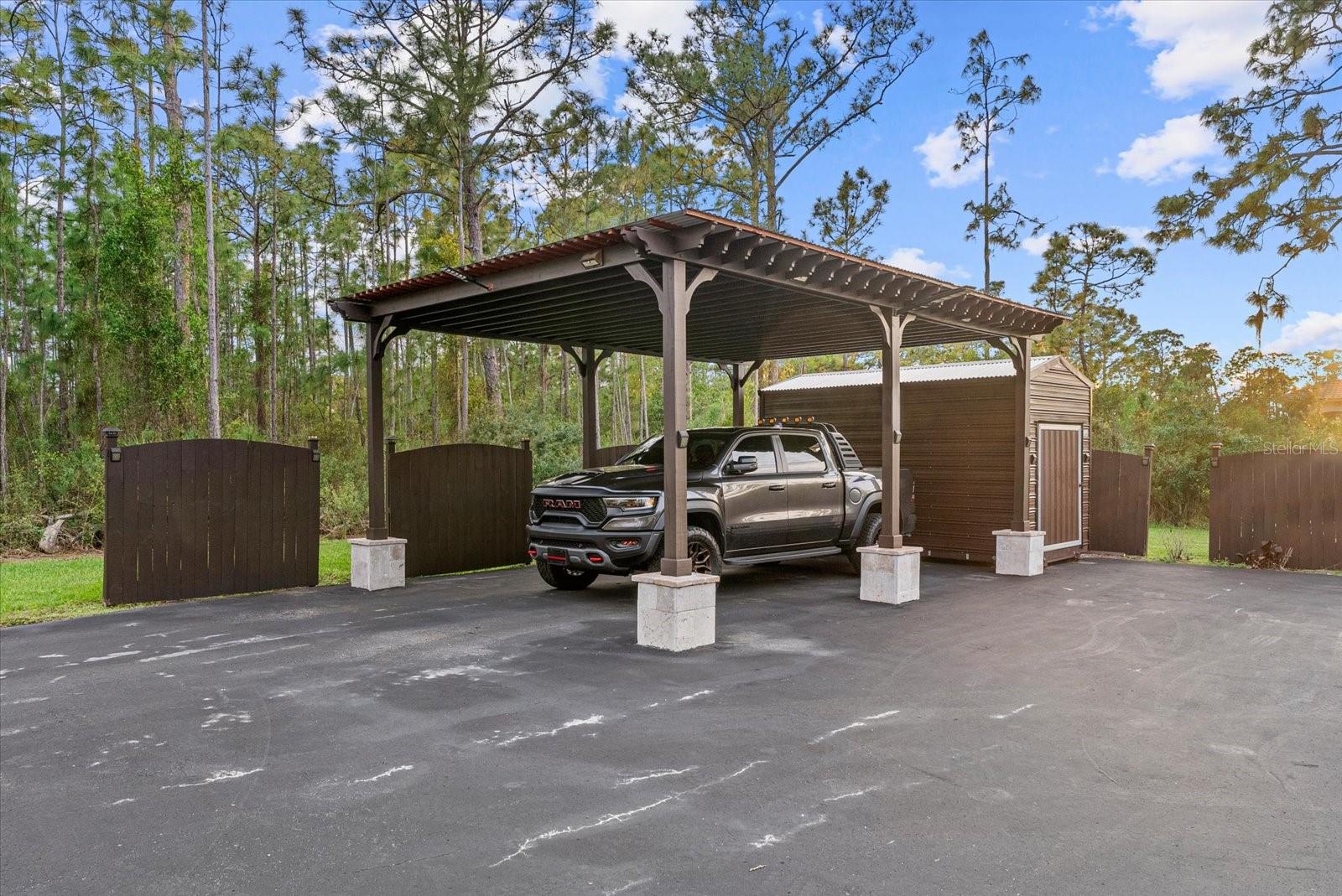 Image 41 of 49 For 3604 Tropicaire Boulevard