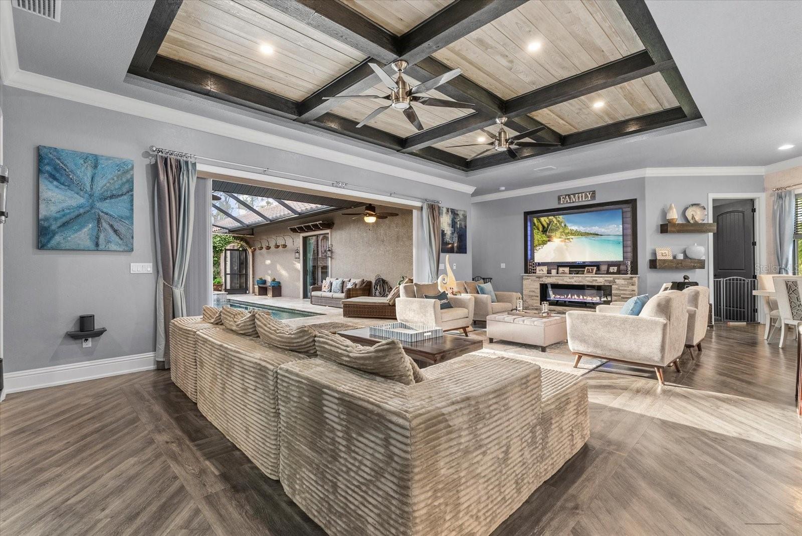 Image 5 of 49 For 3604 Tropicaire Boulevard