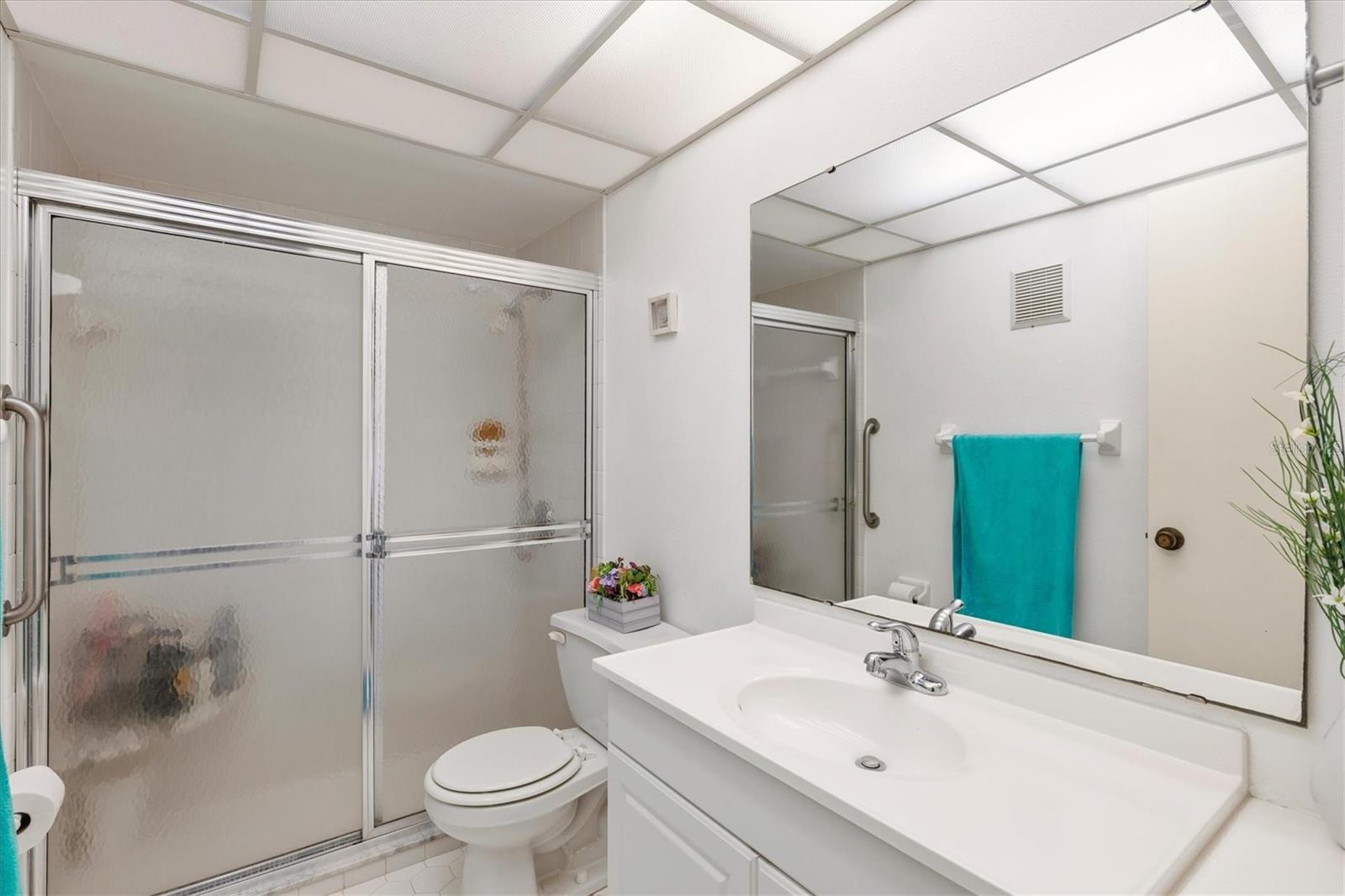 Image 11 of 38 For 6507 Heritage Lane 2605