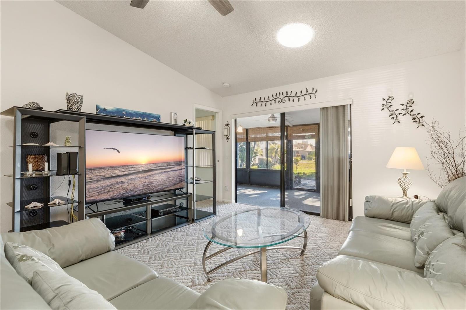 Image 5 of 38 For 6507 Heritage Lane 2605