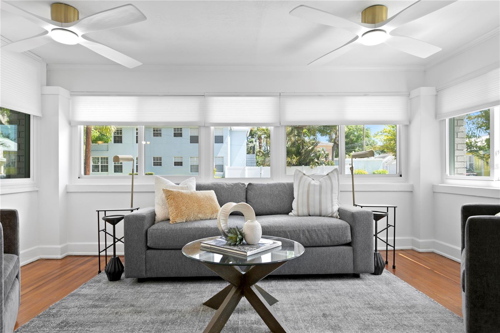 Image 11 of 83 For 1140 Oak Street Ne