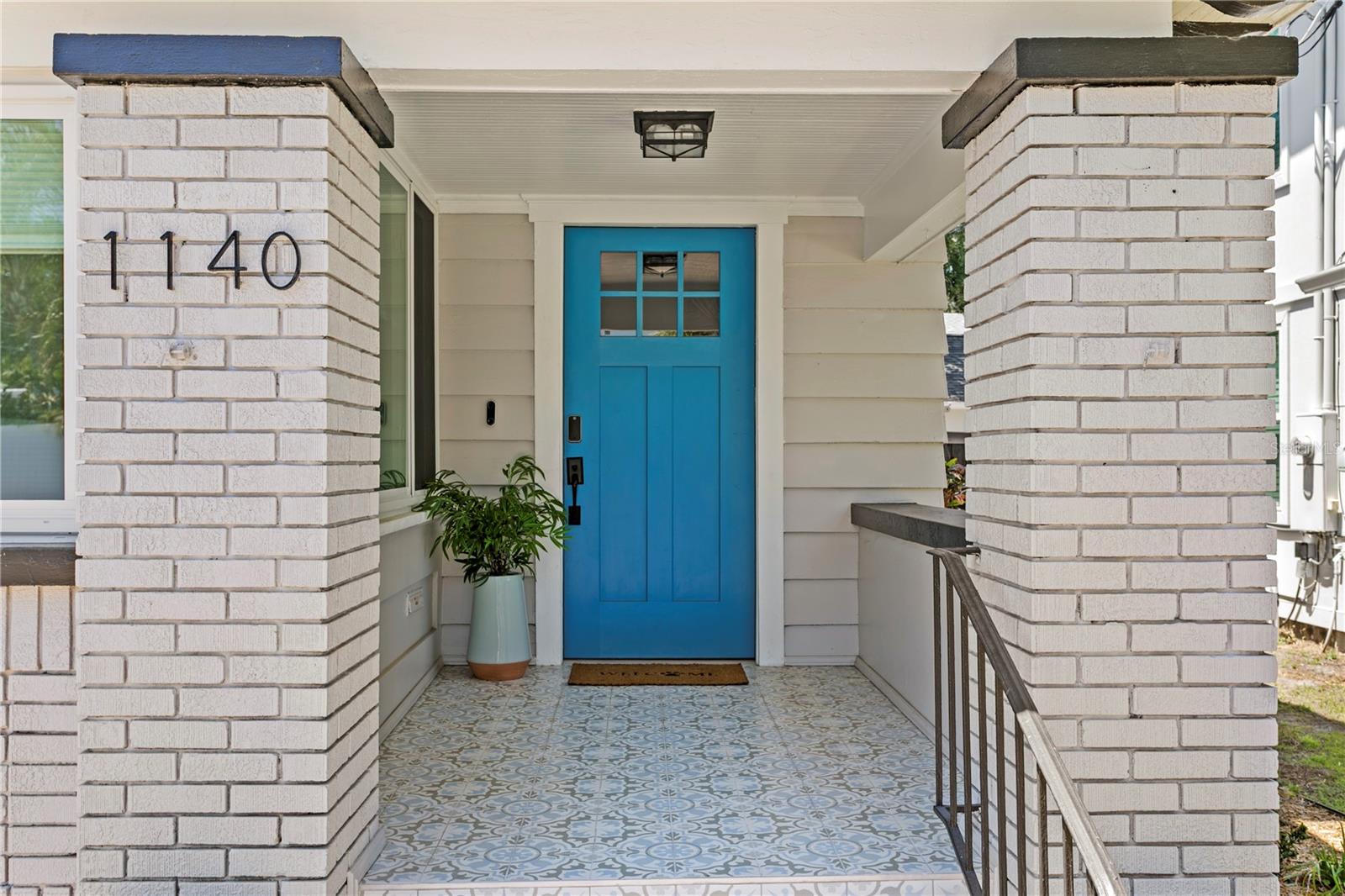 Image 2 of 83 For 1140 Oak Street Ne