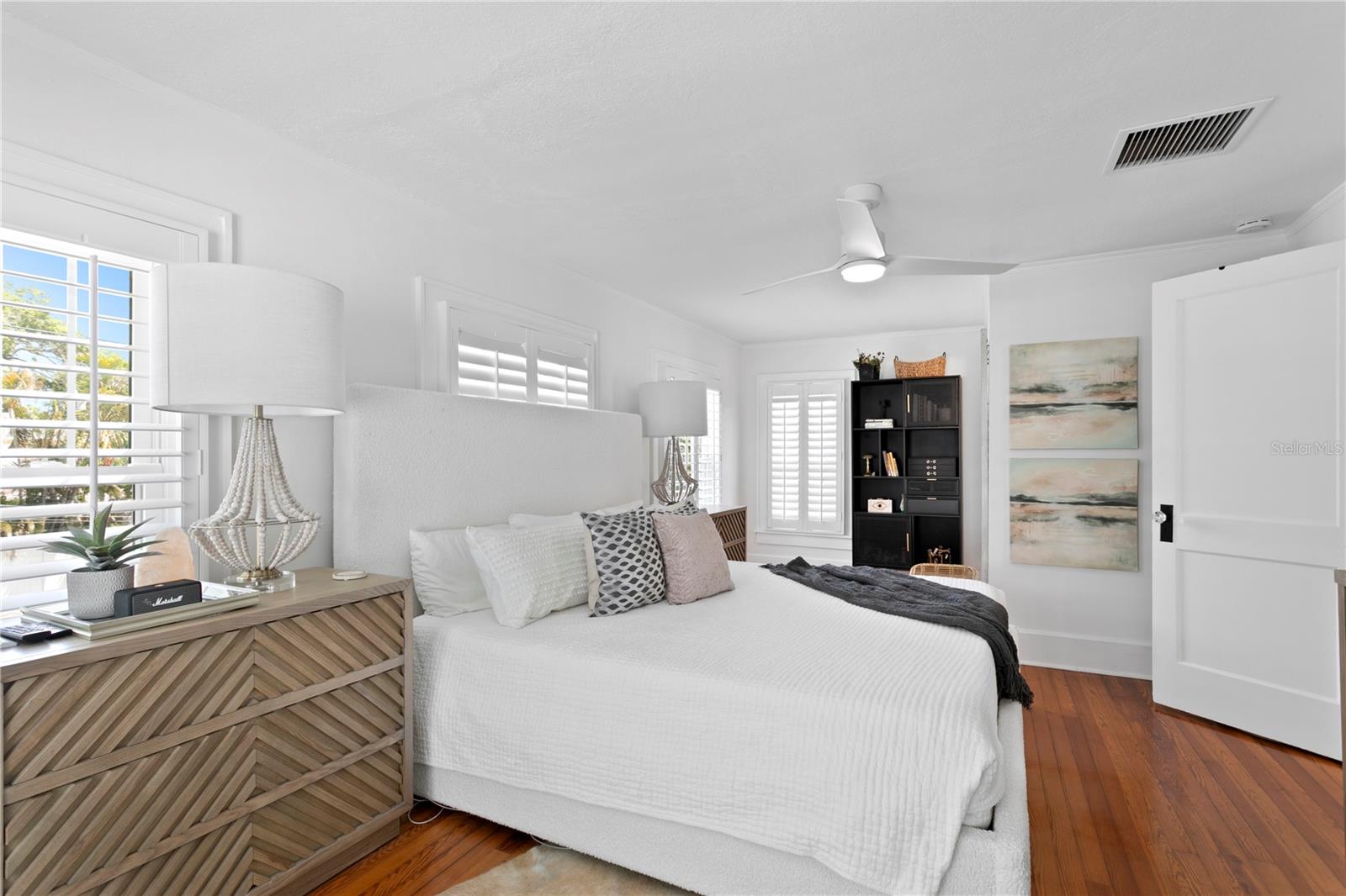 Image 28 of 83 For 1140 Oak Street Ne