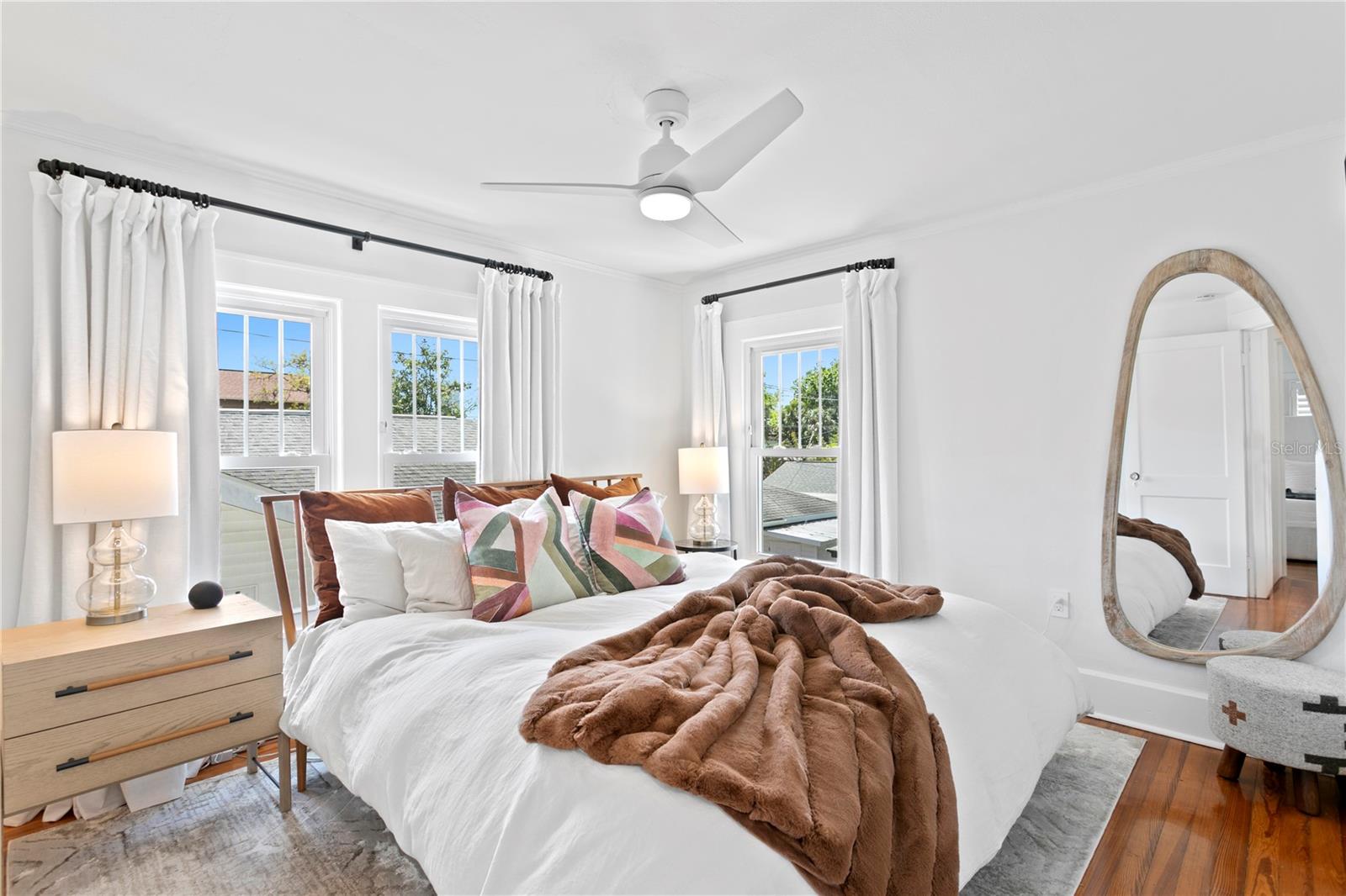 Image 35 of 83 For 1140 Oak Street Ne