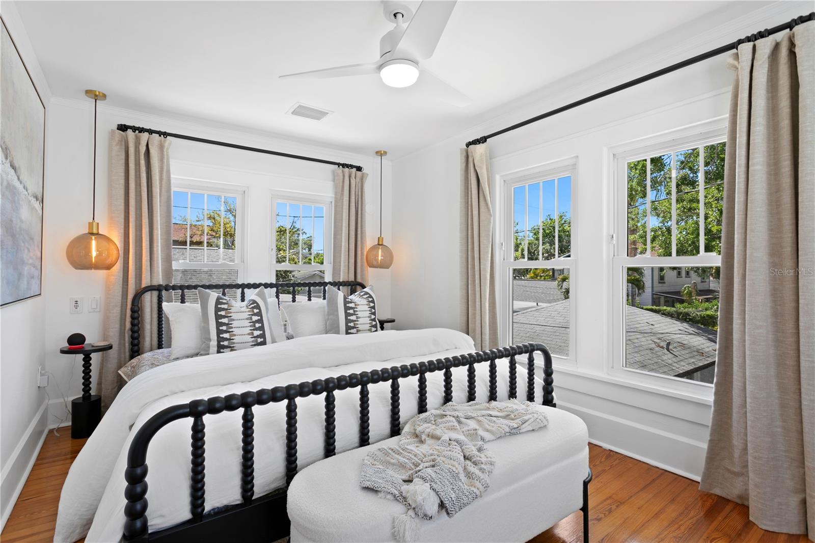 Image 41 of 83 For 1140 Oak Street Ne