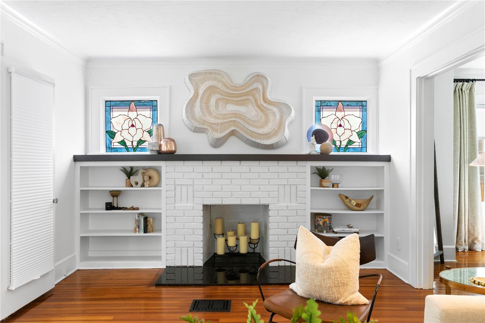 Image 5 of 83 For 1140 Oak Street Ne