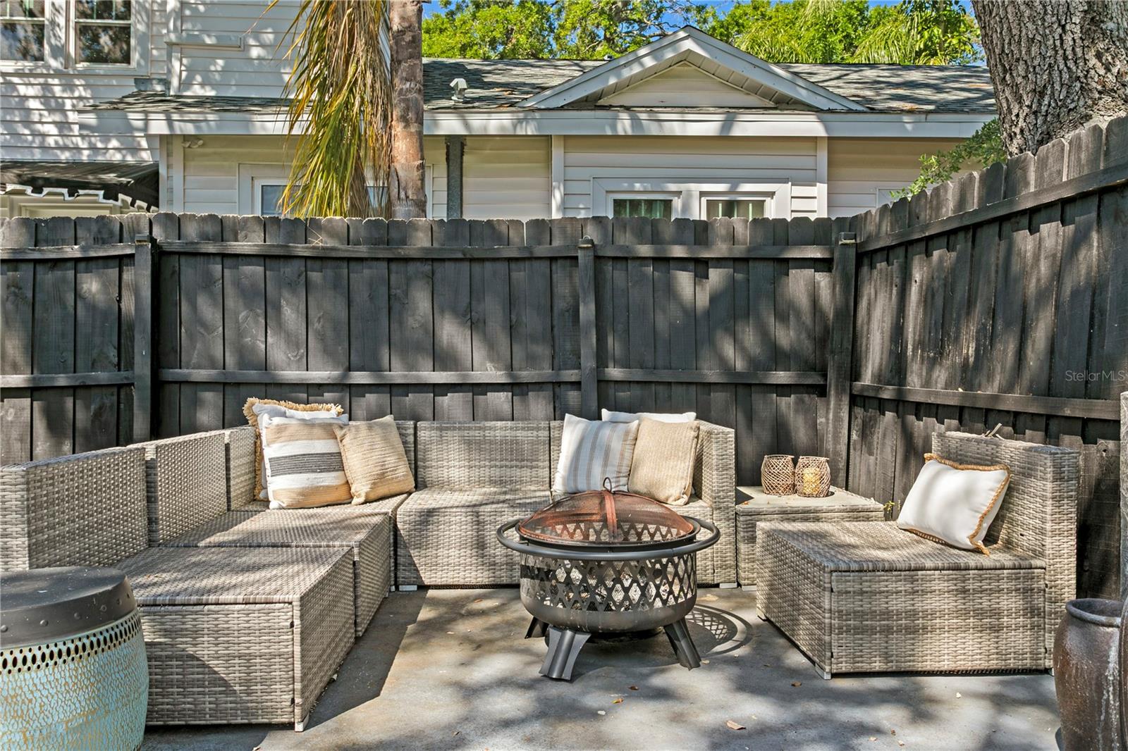 Image 54 of 83 For 1140 Oak Street Ne