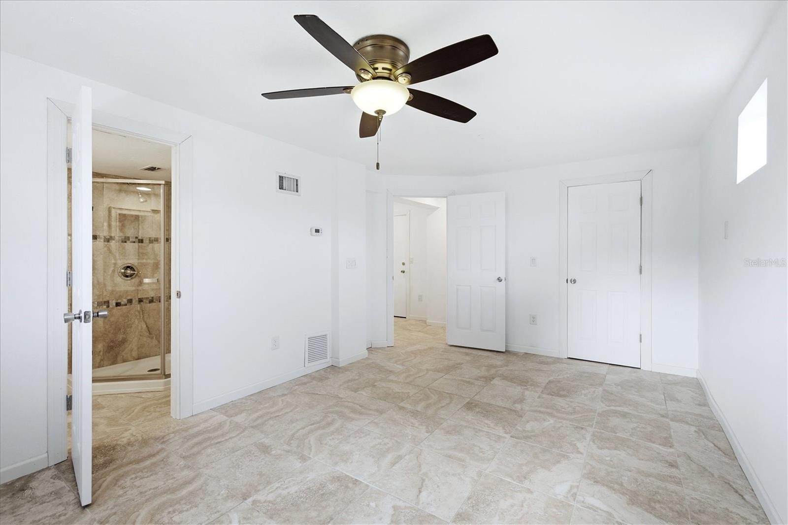 Image 20 of 32 For 515 46th Street W