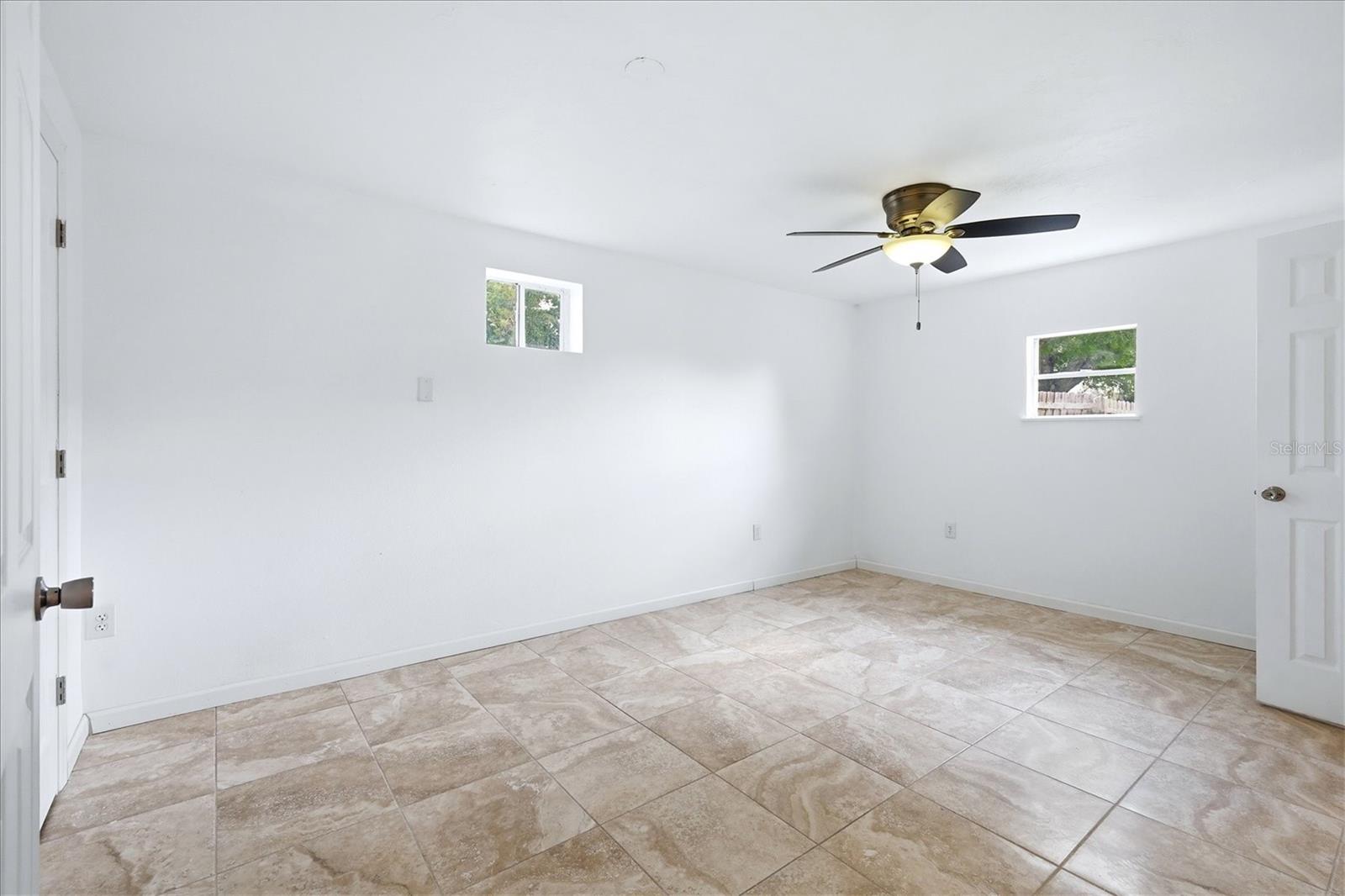 Image 21 of 32 For 515 46th Street W