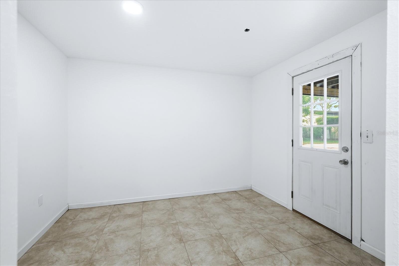 Image 25 of 32 For 515 46th Street W