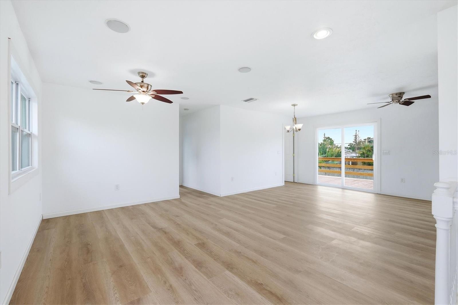 Image 4 of 32 For 515 46th Street W