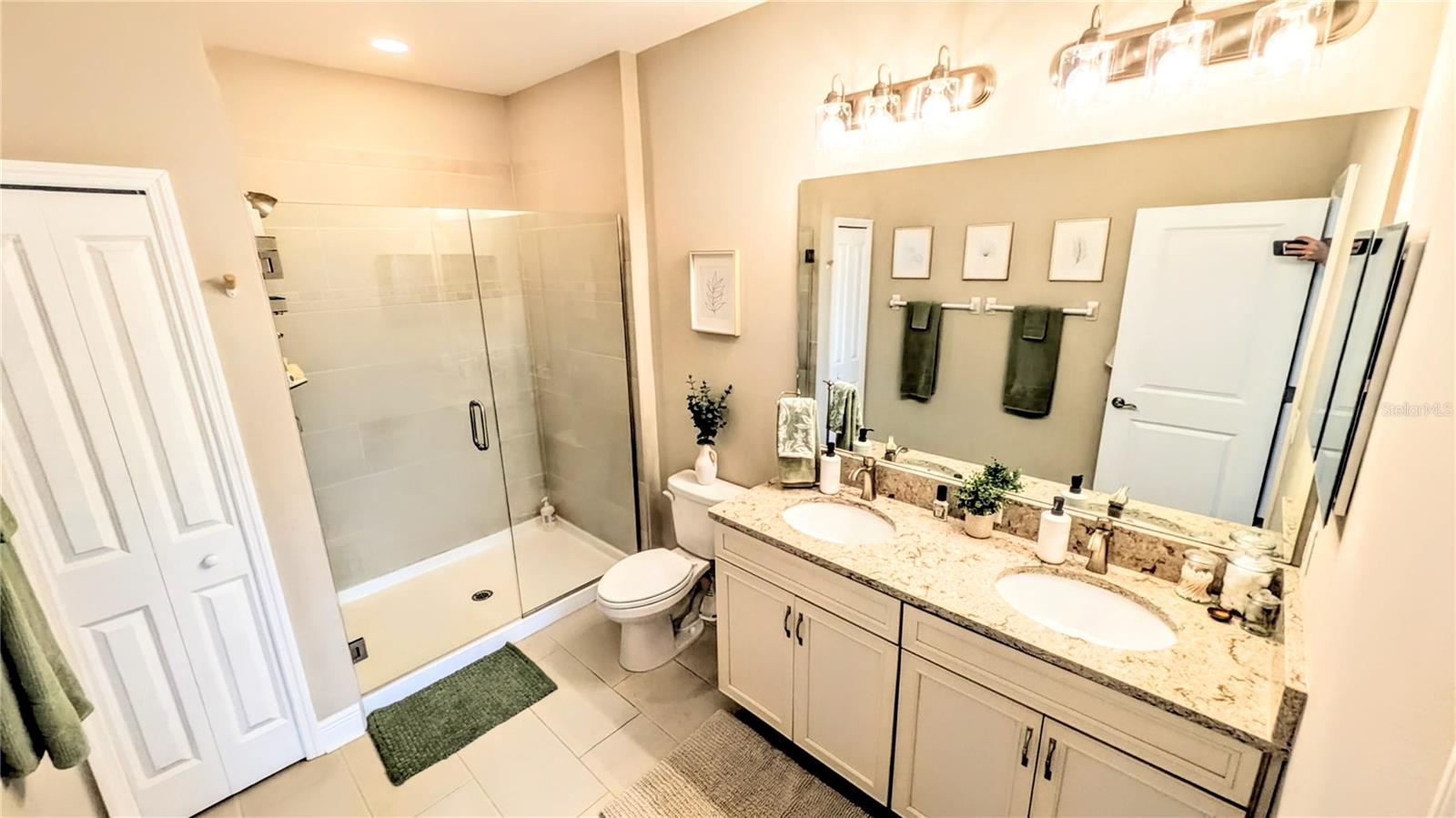 Image 18 of 31 For 5157 78th St Circle E