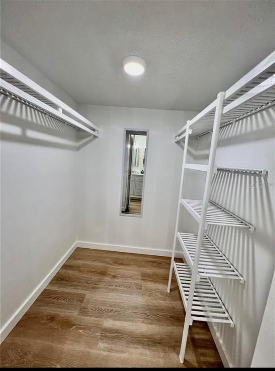 Image 12 of 18 For 7203 Curtiss Avenue 1a