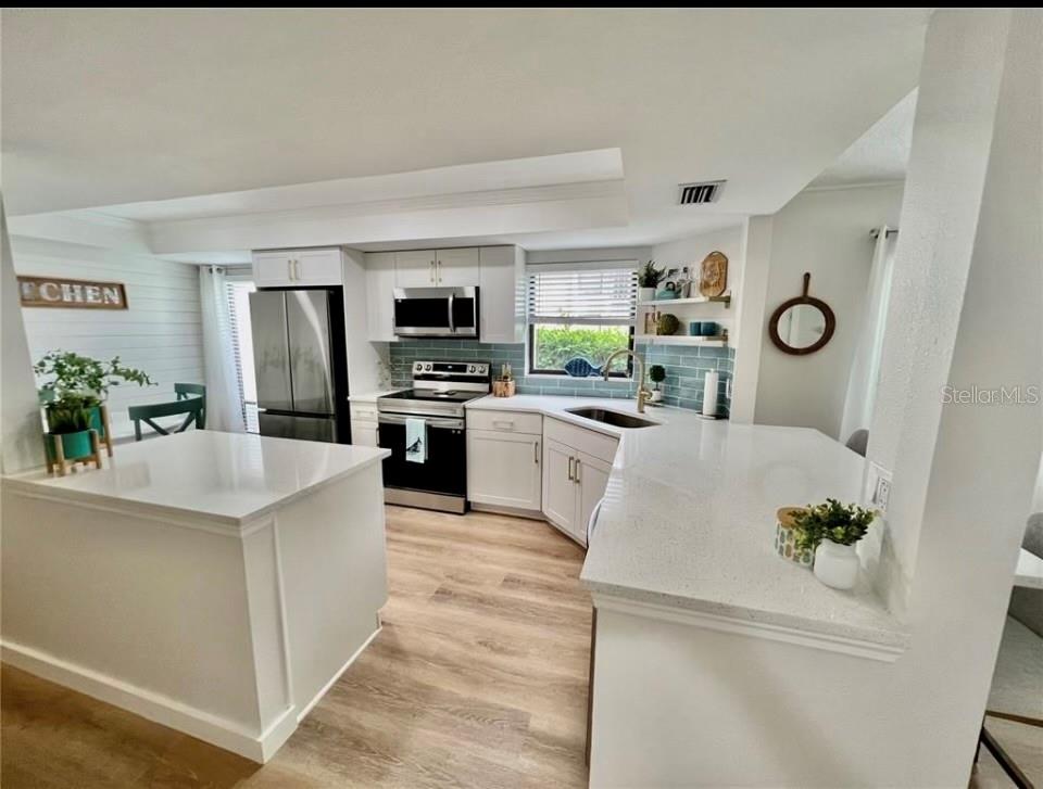 Image 5 of 18 For 7203 Curtiss Avenue 1a