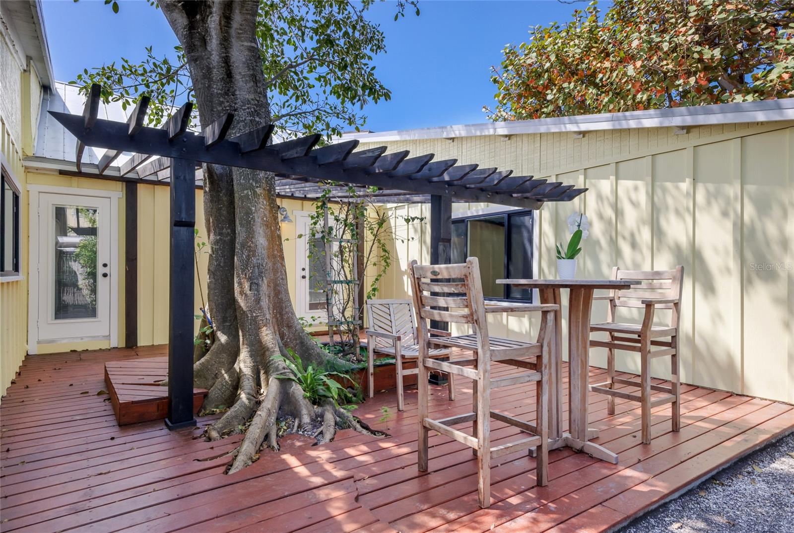 Image 16 of 62 For 7030 Poinsettia Avenue