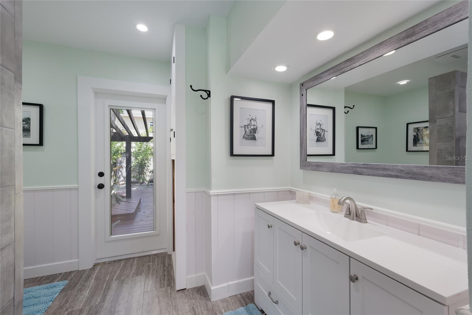 Image 21 of 62 For 7030 Poinsettia Avenue