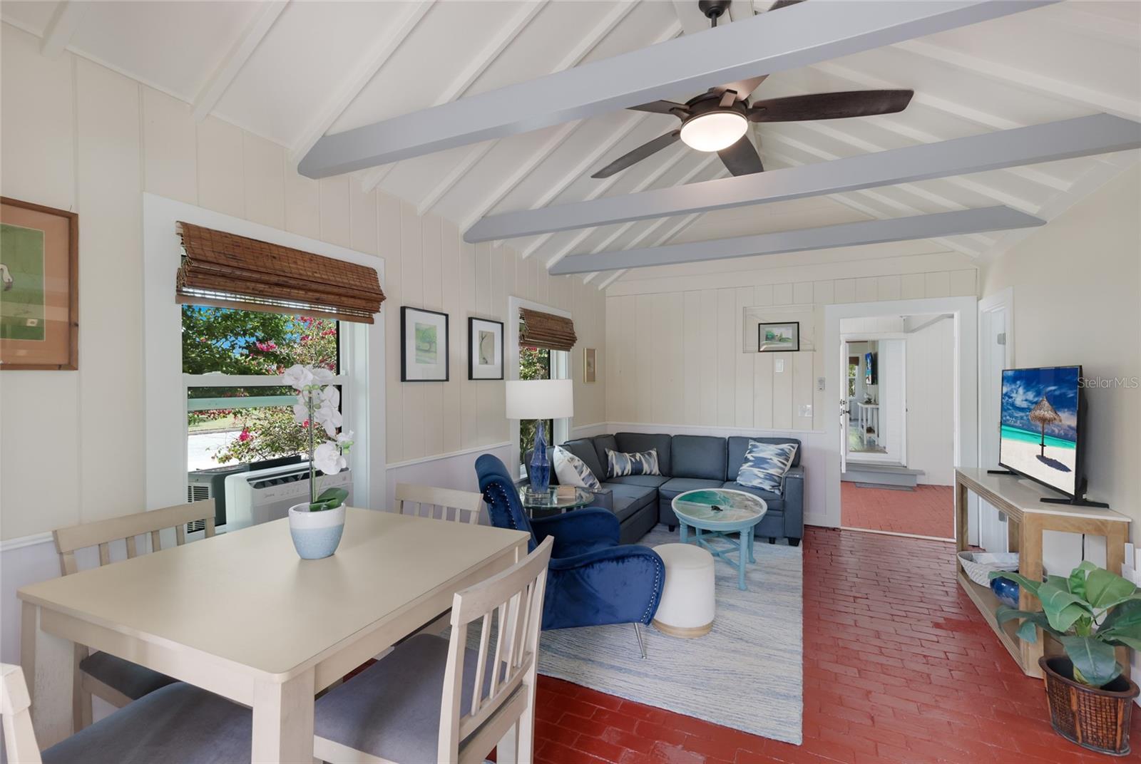 Image 26 of 62 For 7030 Poinsettia Avenue