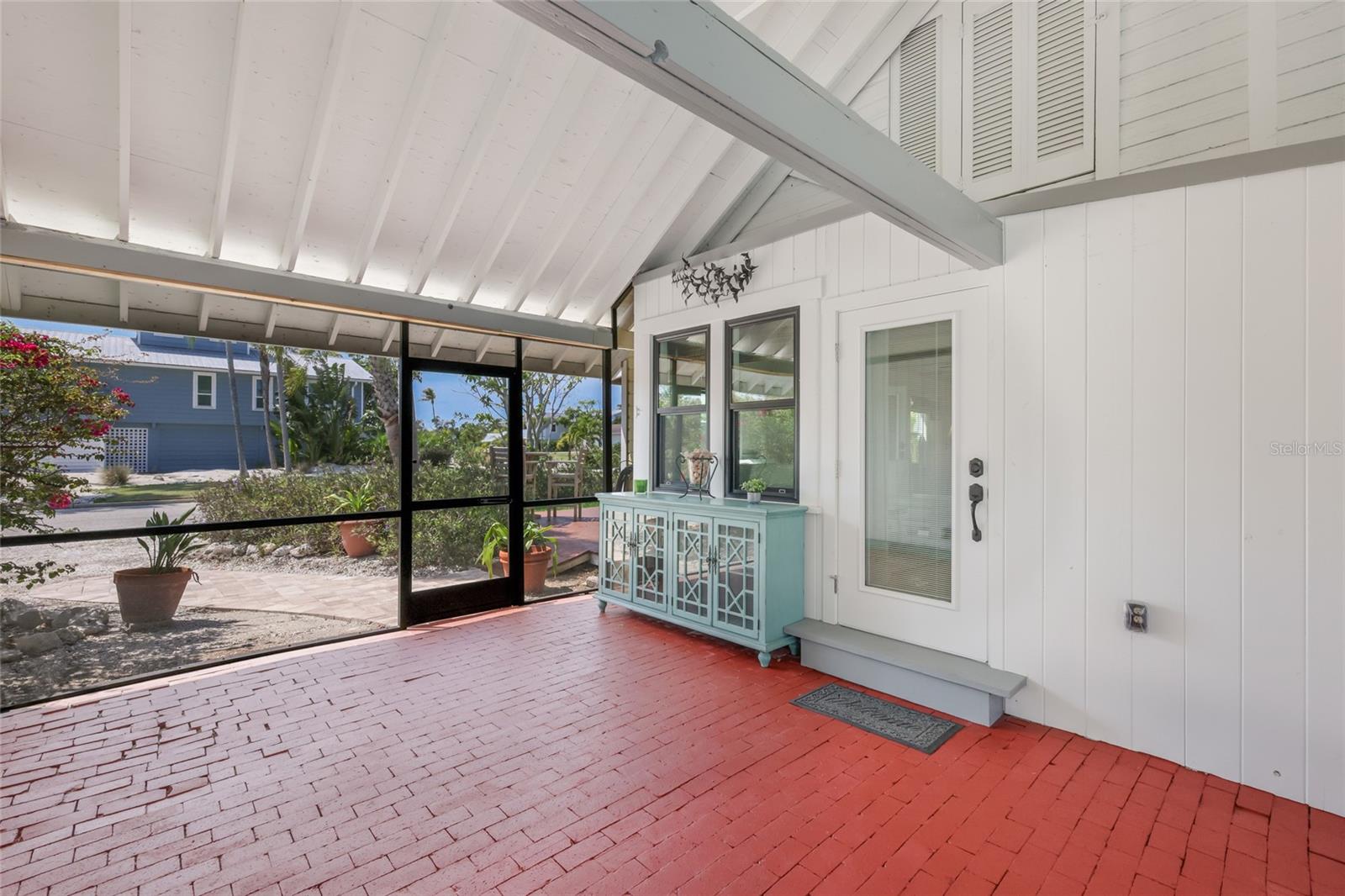 Image 5 of 62 For 7030 Poinsettia Avenue