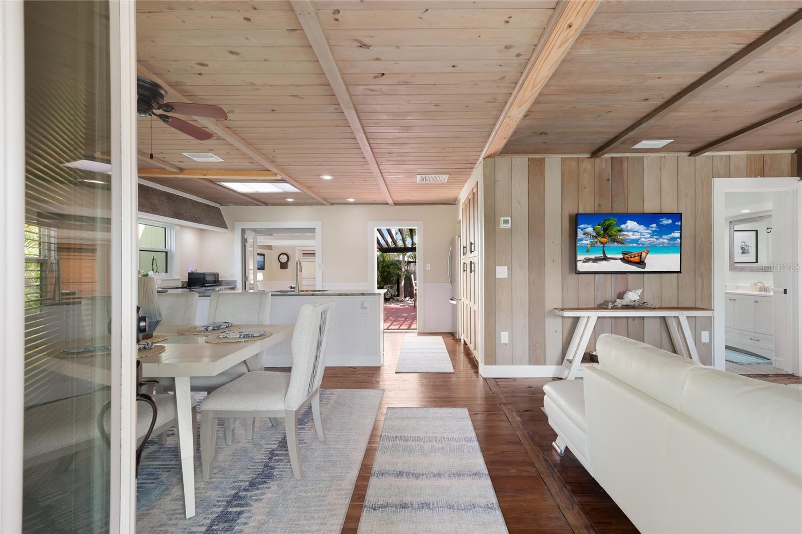 Image 7 of 62 For 7030 Poinsettia Avenue