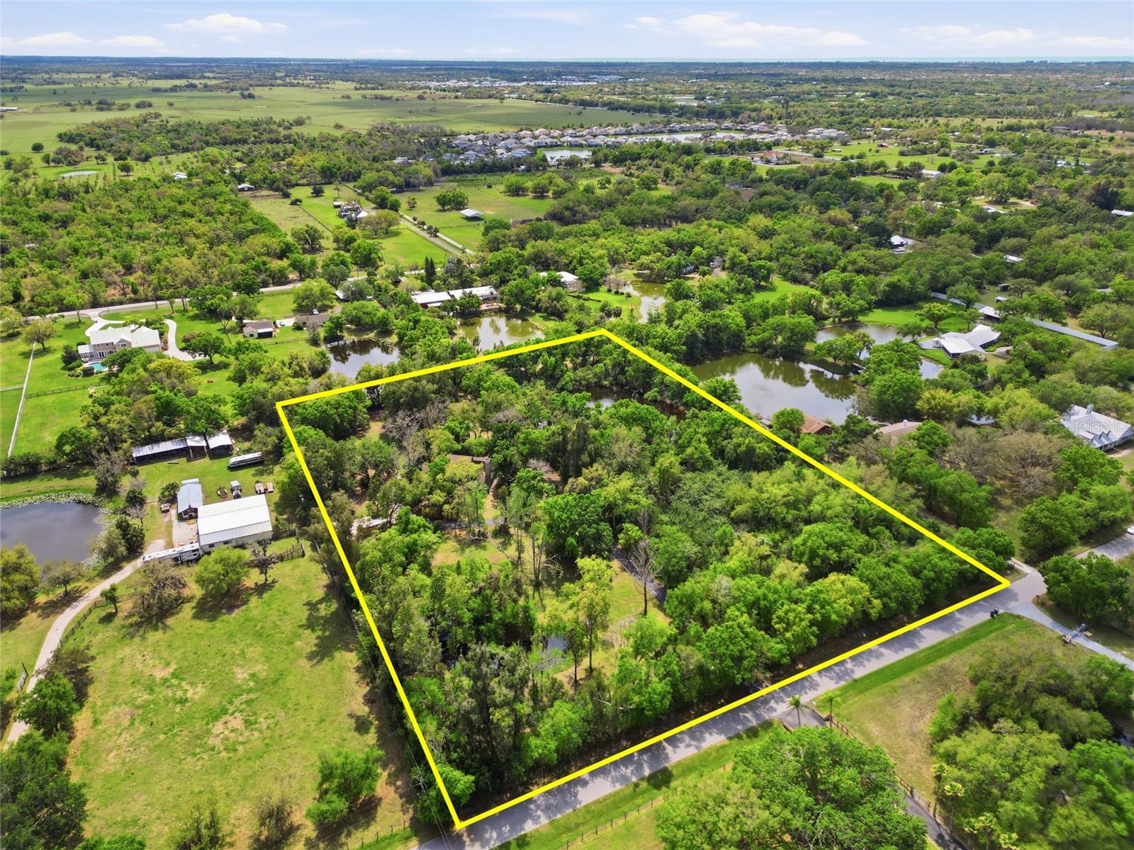 Image 4 of 11 For 7336 Curlew Street