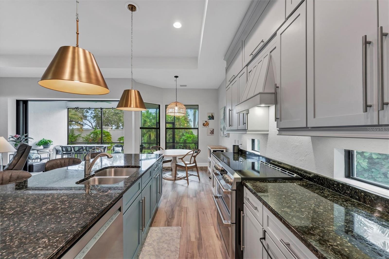 Image 16 of 52 For 5819 Title Row Drive