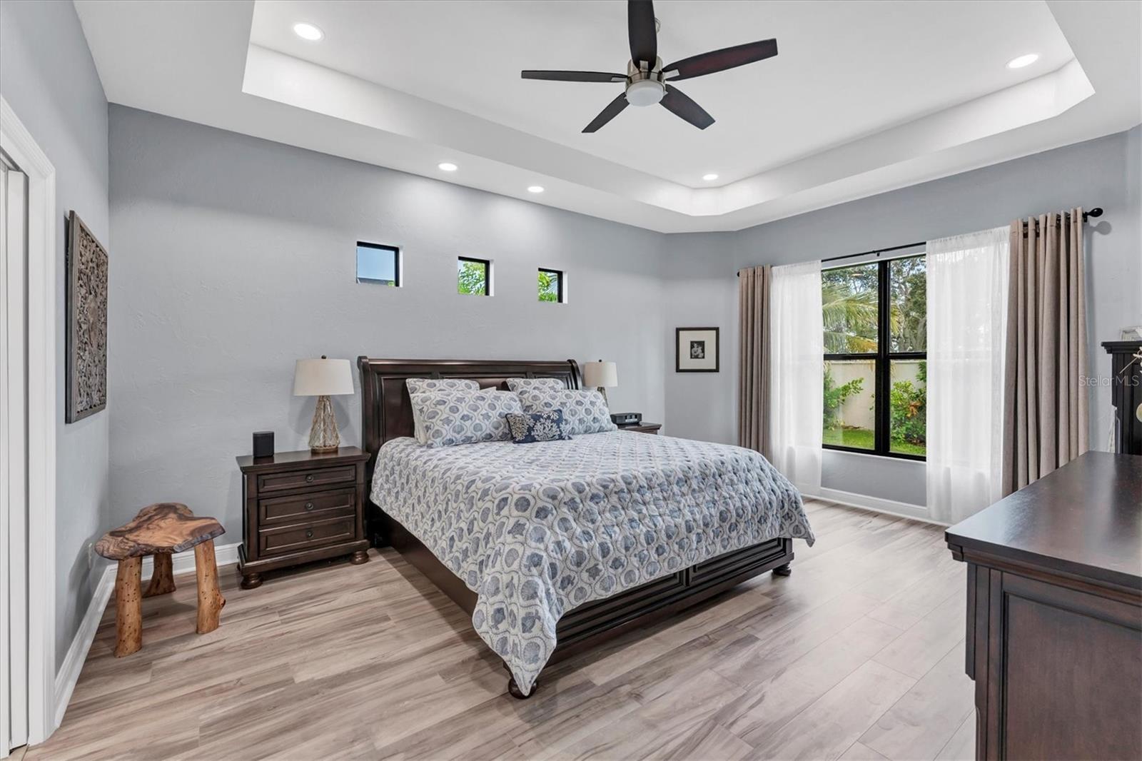 Image 22 of 52 For 5819 Title Row Drive