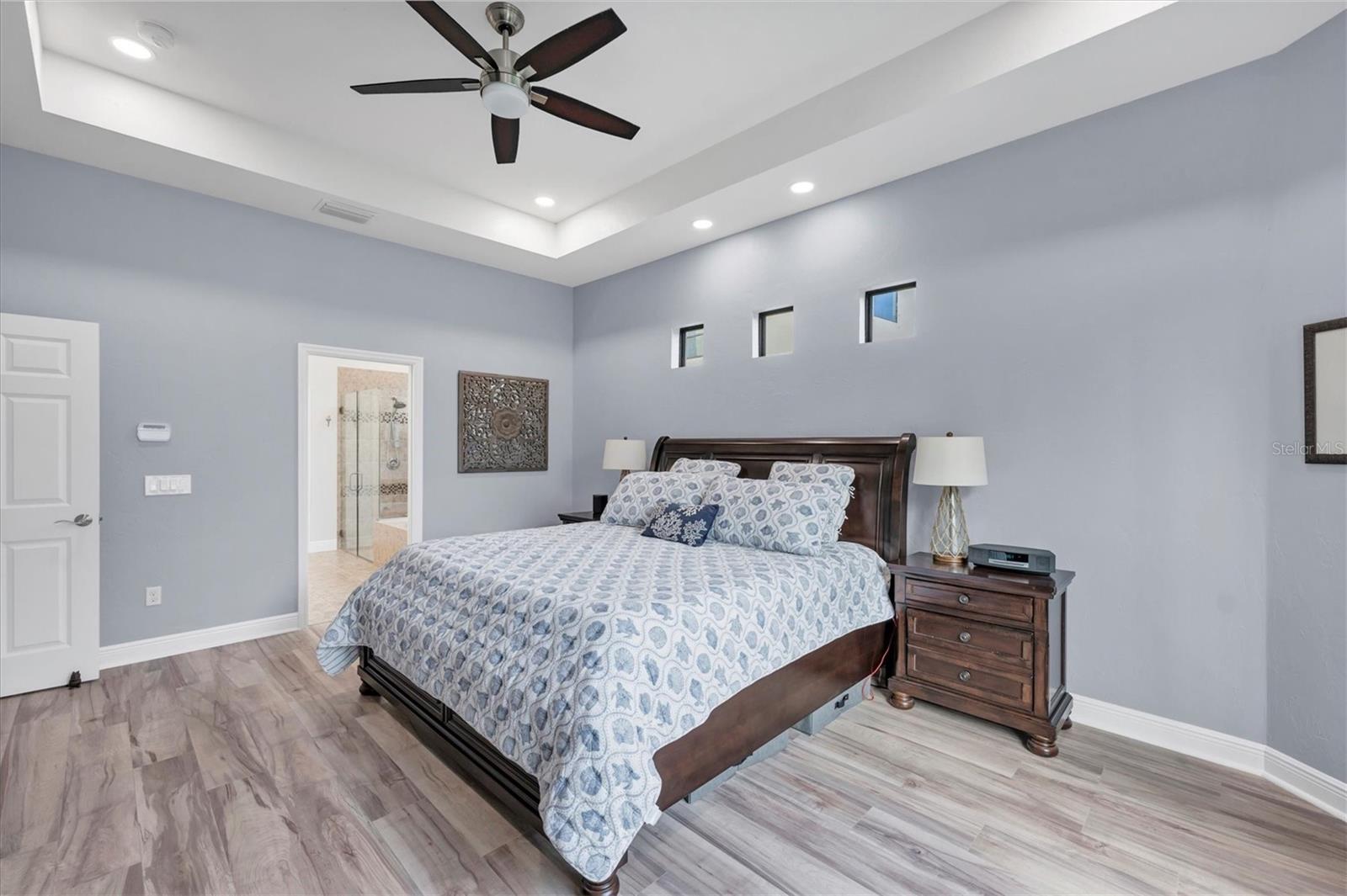 Image 24 of 52 For 5819 Title Row Drive