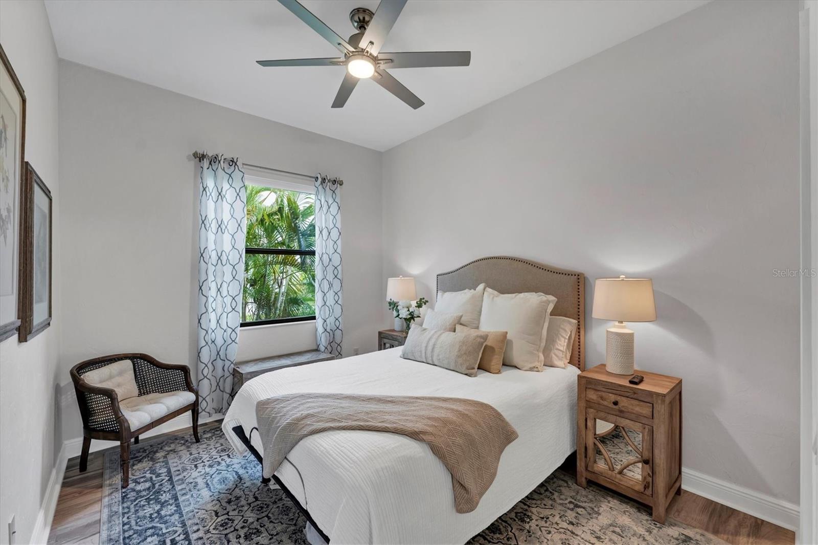 Image 30 of 52 For 5819 Title Row Drive