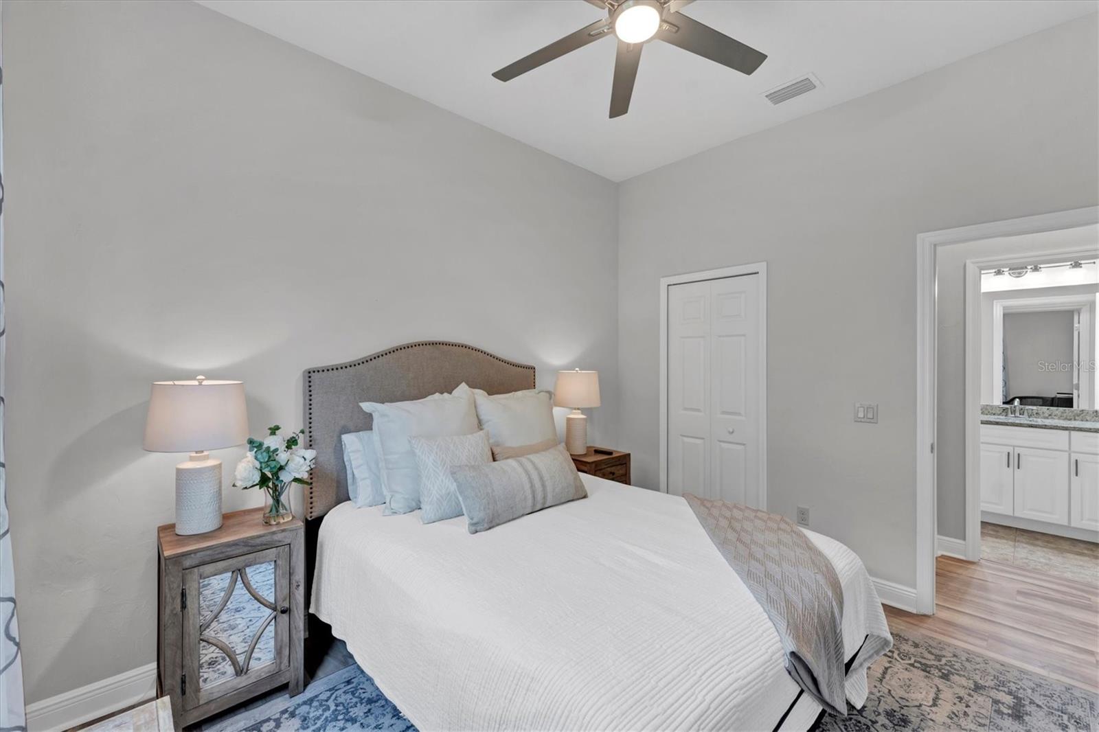 Image 31 of 52 For 5819 Title Row Drive