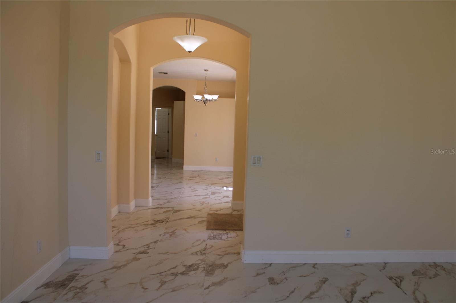 Image 11 of 47 For 7803 33rd Street E
