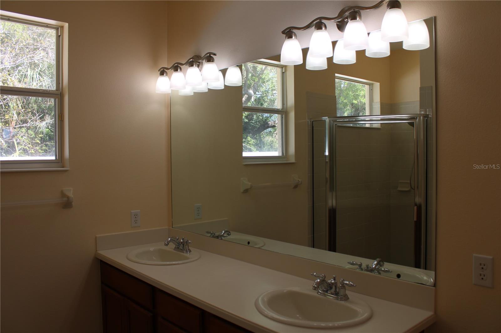 Image 17 of 47 For 7803 33rd Street E