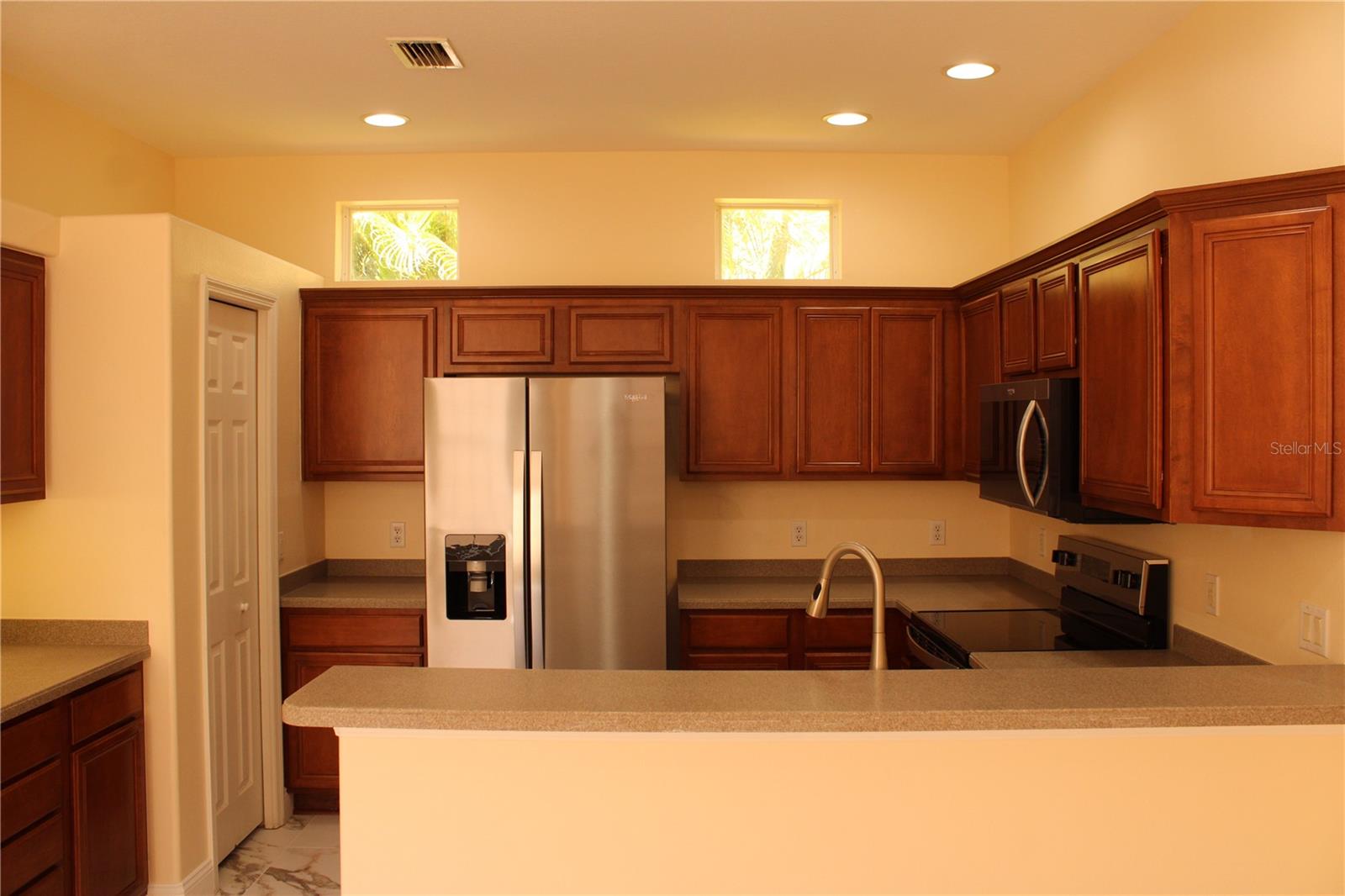 Image 2 of 47 For 7803 33rd Street E