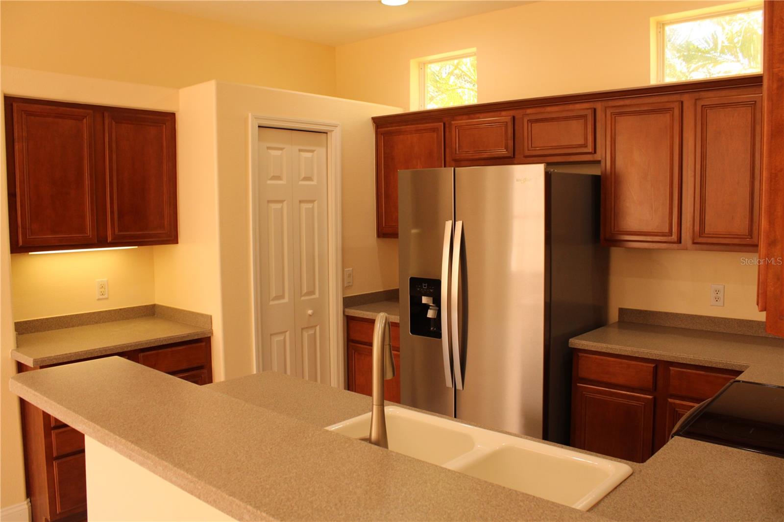 Image 4 of 47 For 7803 33rd Street E