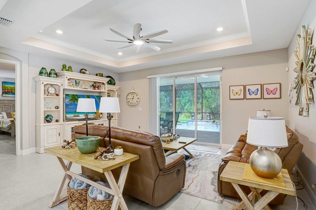 Image 20 of 42 For 8251 Tea Olive Terrace