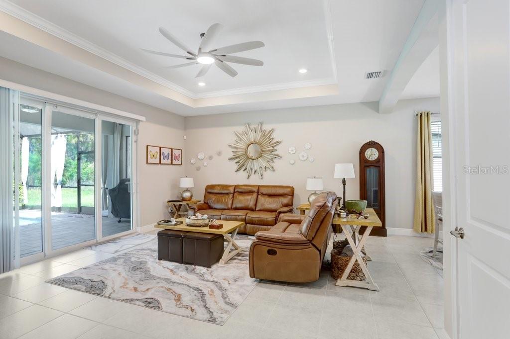 Image 21 of 42 For 8251 Tea Olive Terrace