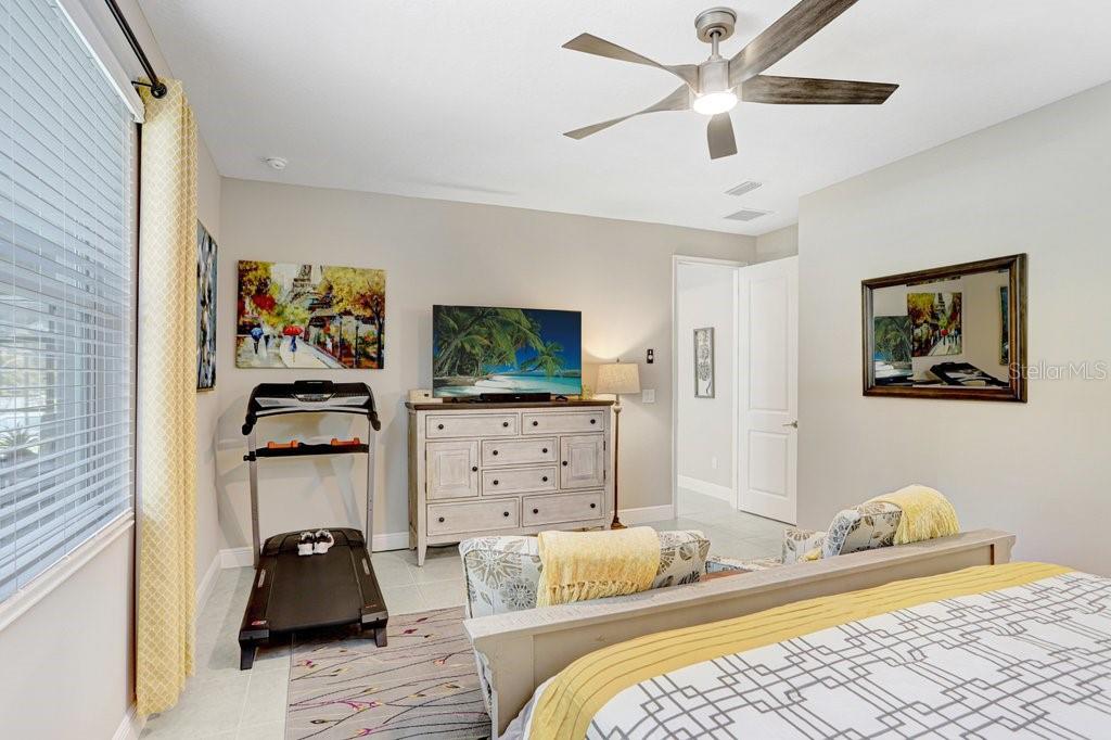 Image 24 of 42 For 8251 Tea Olive Terrace