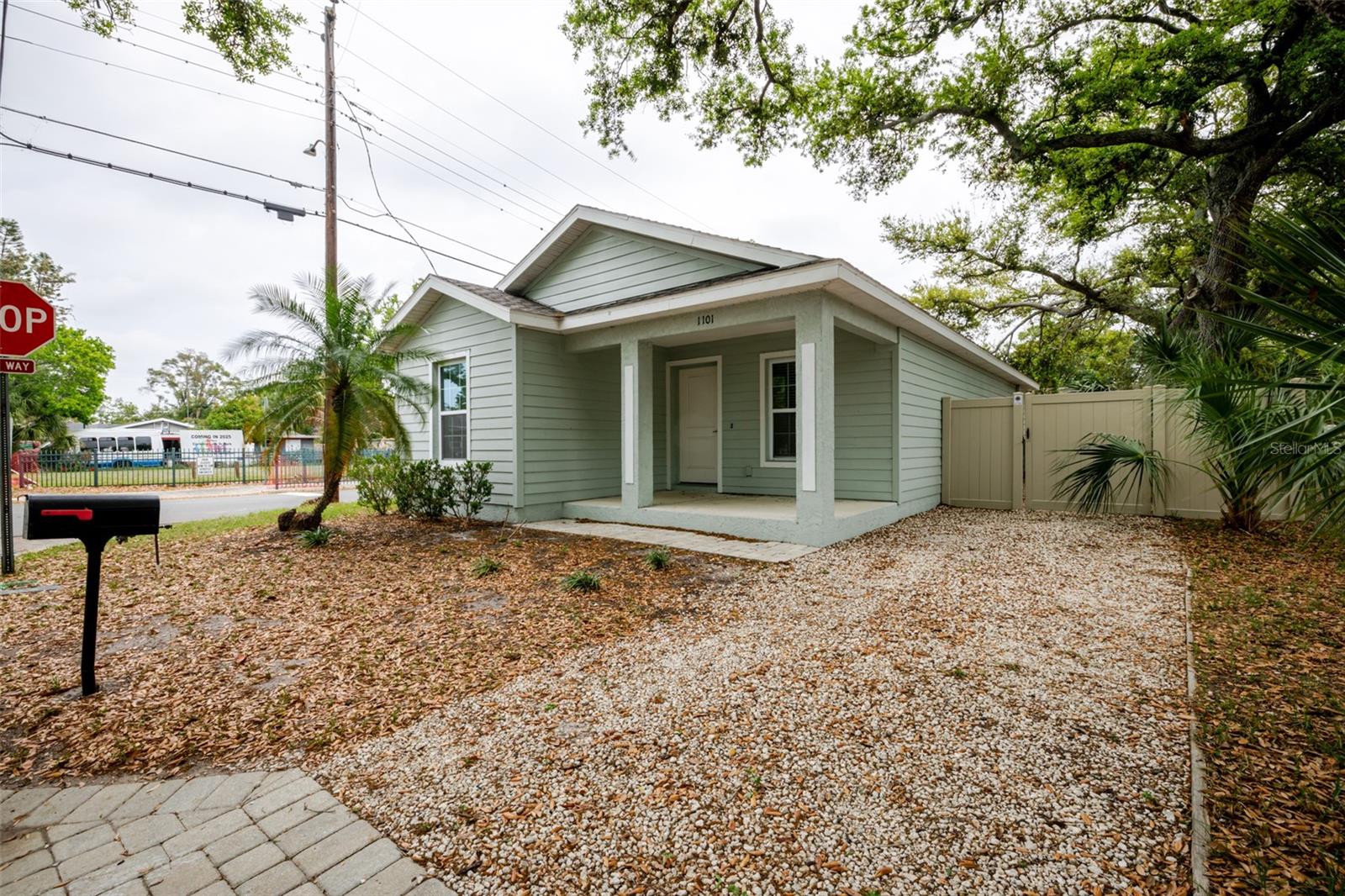 Image 12 of 60 For 1101 2nd Street W